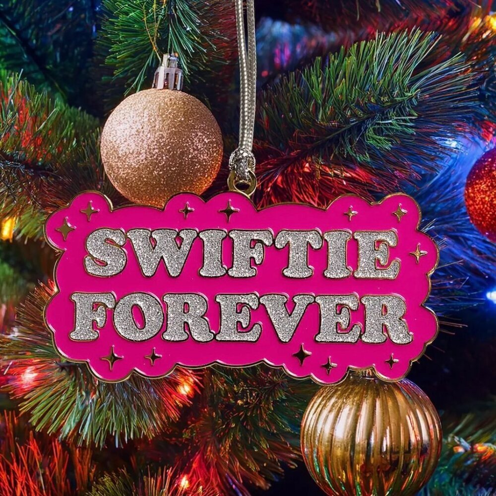 TAYLOR SWIFT SWIFTIE FOREVER CHRISTMAS ORNAMENT